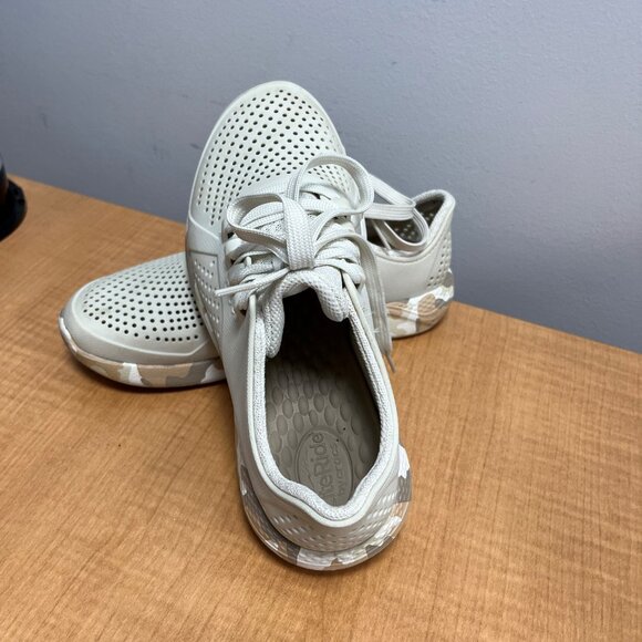 Croc Tennis Shoes- Size 7 - Picture 2 of 4